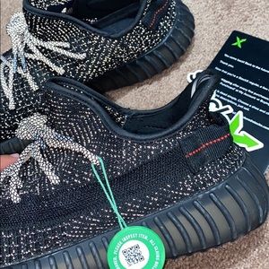 Yeezy boost 350 unauthentic sz11 100$